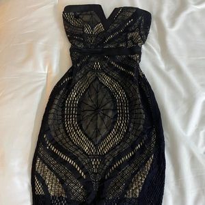 Strapless laced dress